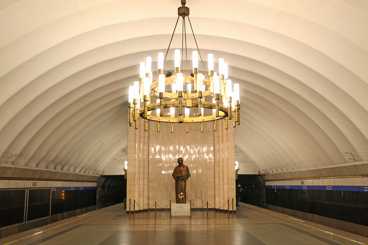 Saint-Pétersbourg — Metro — Line 2