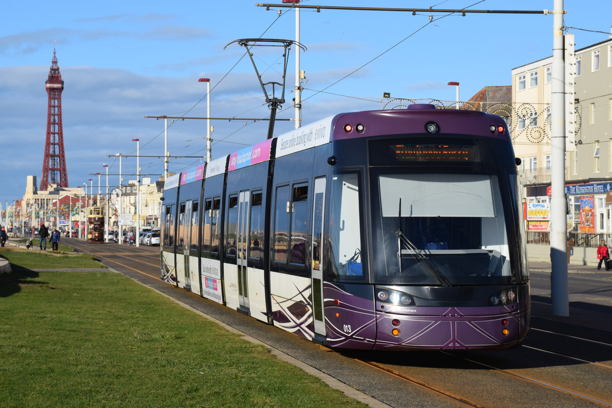 Блэкпул, Bombardier Flexity 2 № 013