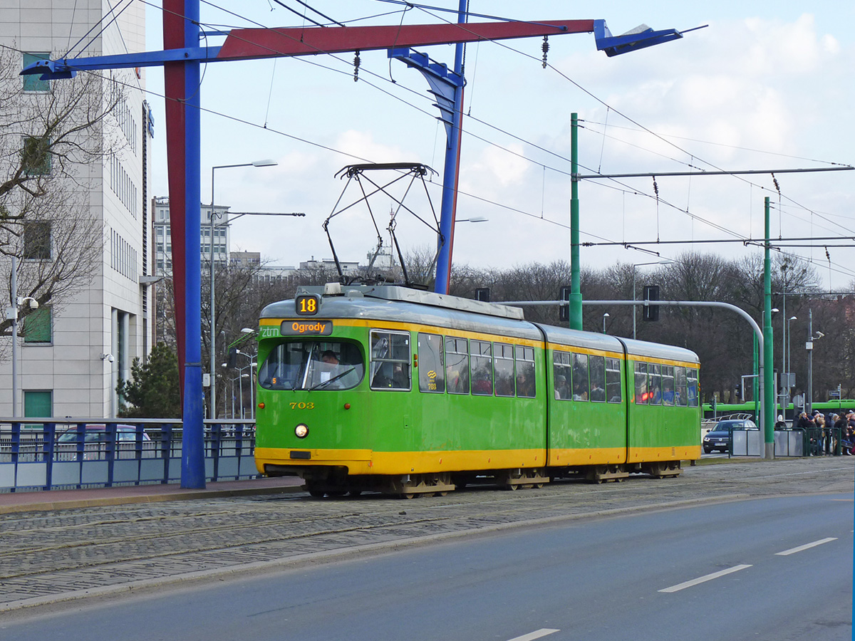 Познань, Duewag GT8 № 703