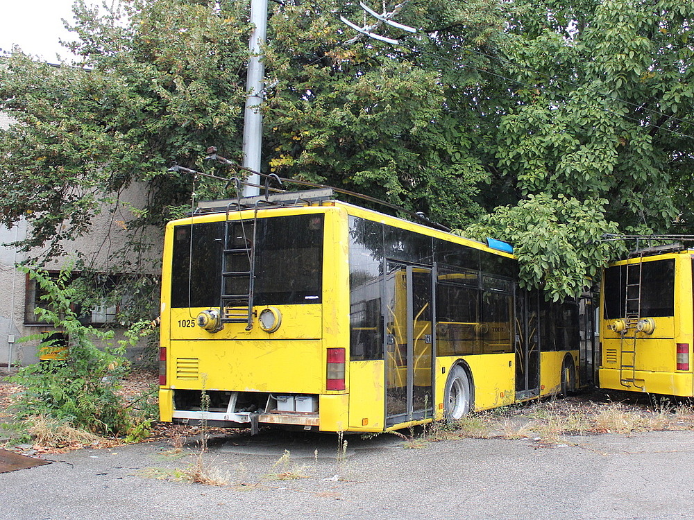 Stara Zagora, LAZ E183D1 Nr. 1025