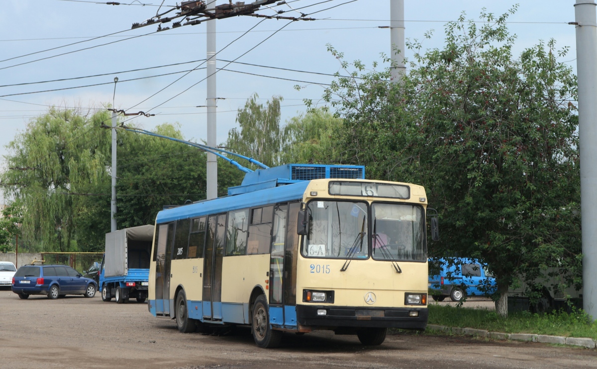 Черновцы, ЛАЗ-52522 № 2015