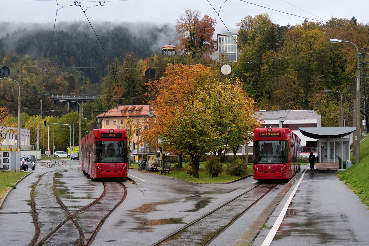 Инсбрук, Bombardier Flexity Outlook № 321; Инсбрук, Bombardier Flexity Outlook № 303; Инсбрук — Разные фотографии