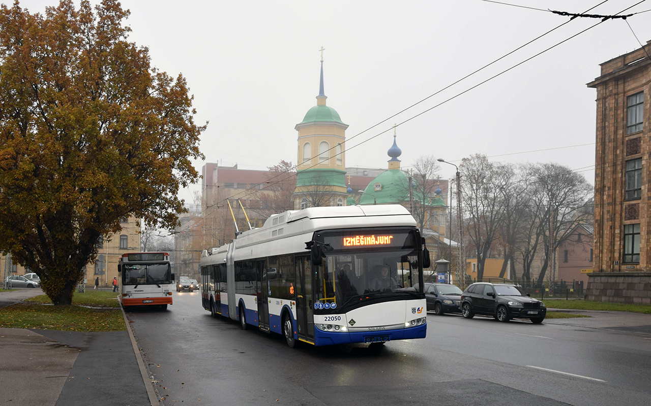 Riga, Solaris Trollino III 18,75 H2 č. 22050