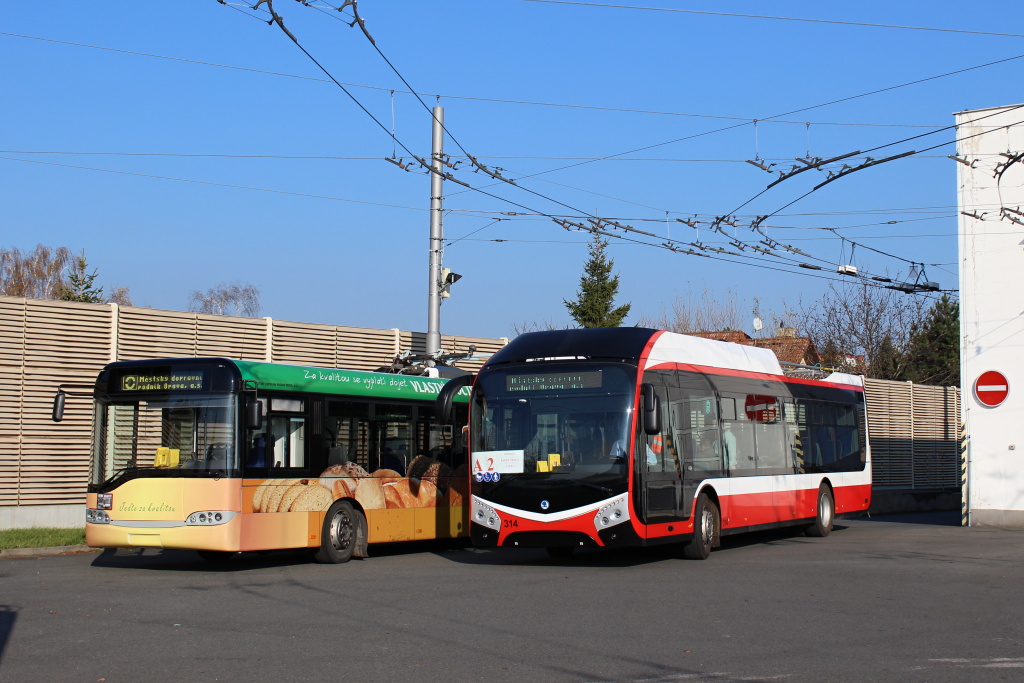 Opava, Škoda 32Tr SOR Br. 314; Opava — 35 years in service — Bid farewell to trolleybuses 14Tr(M) / 35 let s Vami — symbolické rozlouceni s trolejbusy 14Tr(M)
