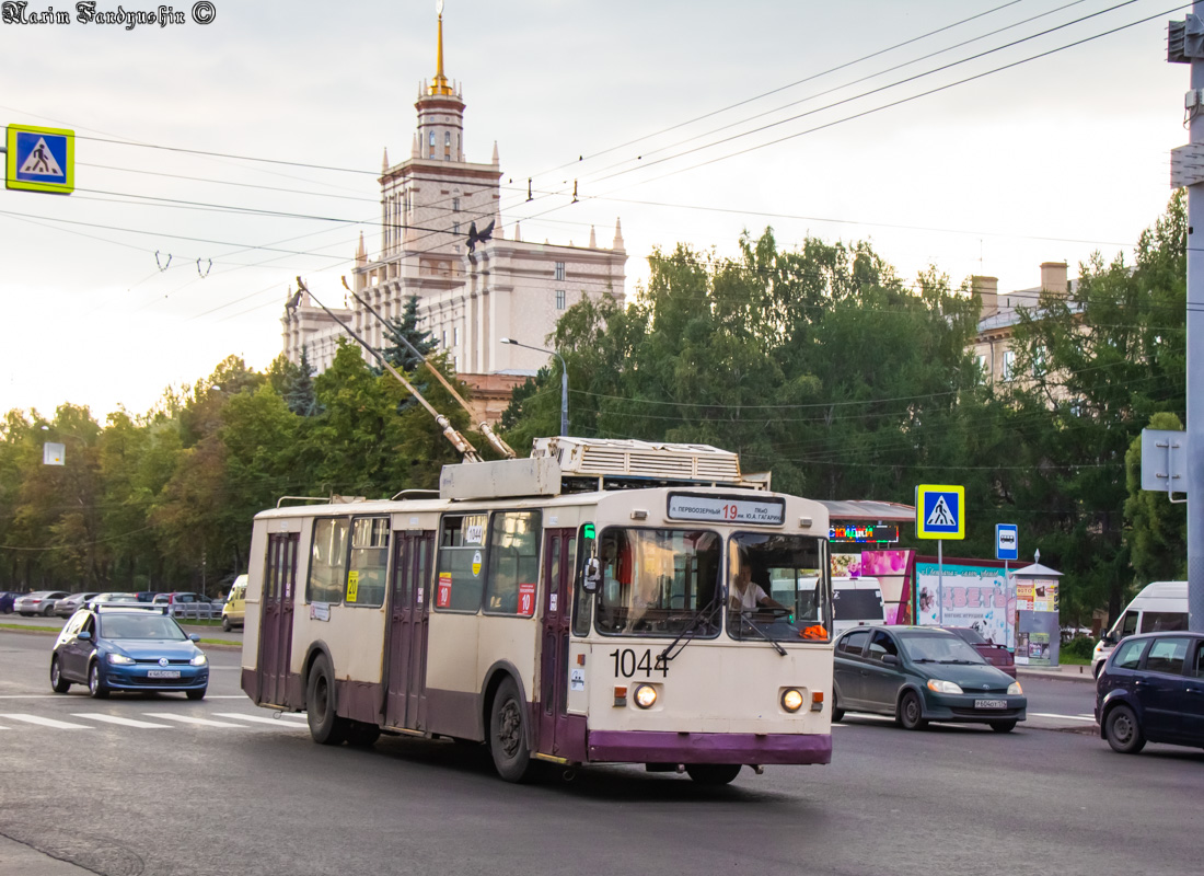 Челябинск, ЗиУ-682Г [Г00] № 1044