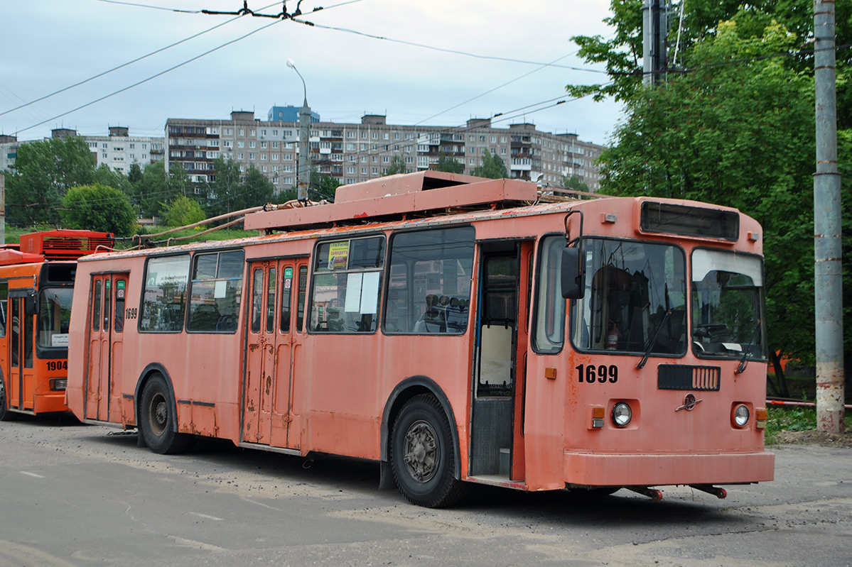 Нижний Новгород, ЗиУ-682 (ВМЗ) № 1699