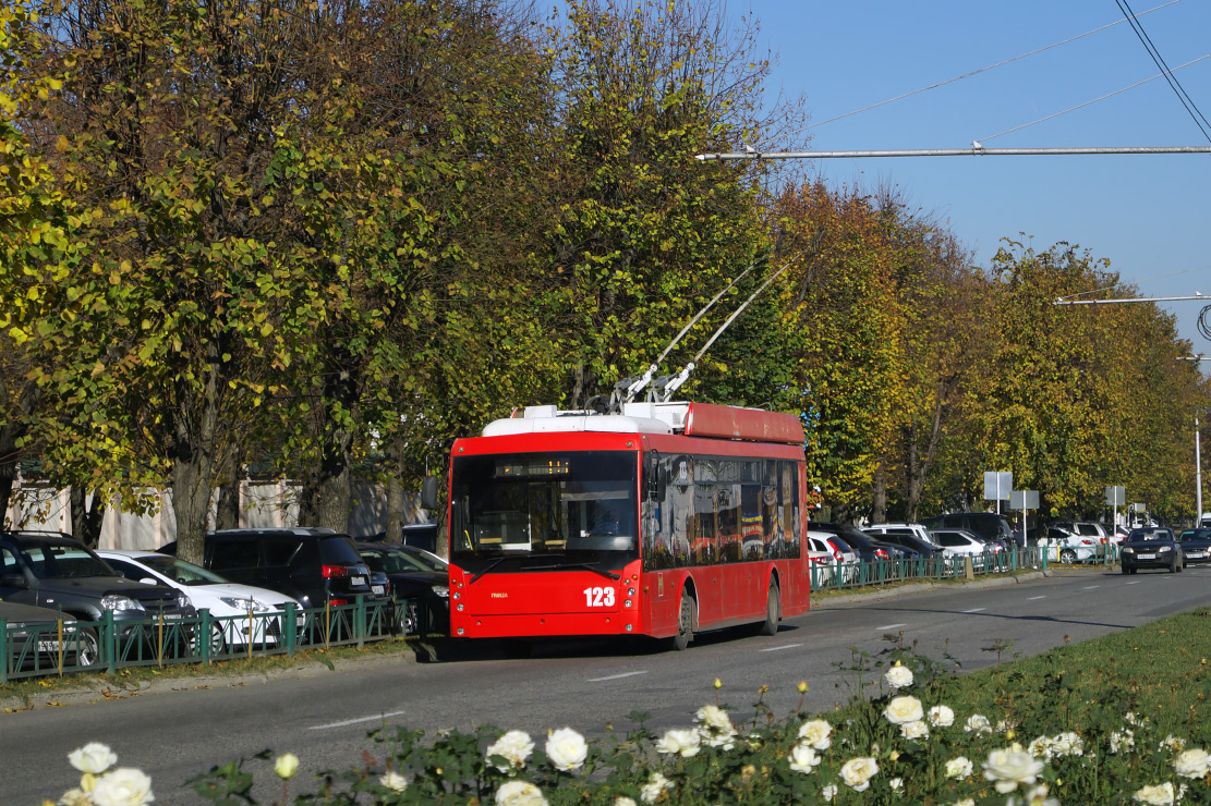 Нальчик, Тролза-5265.00 «Мегаполис» № 123