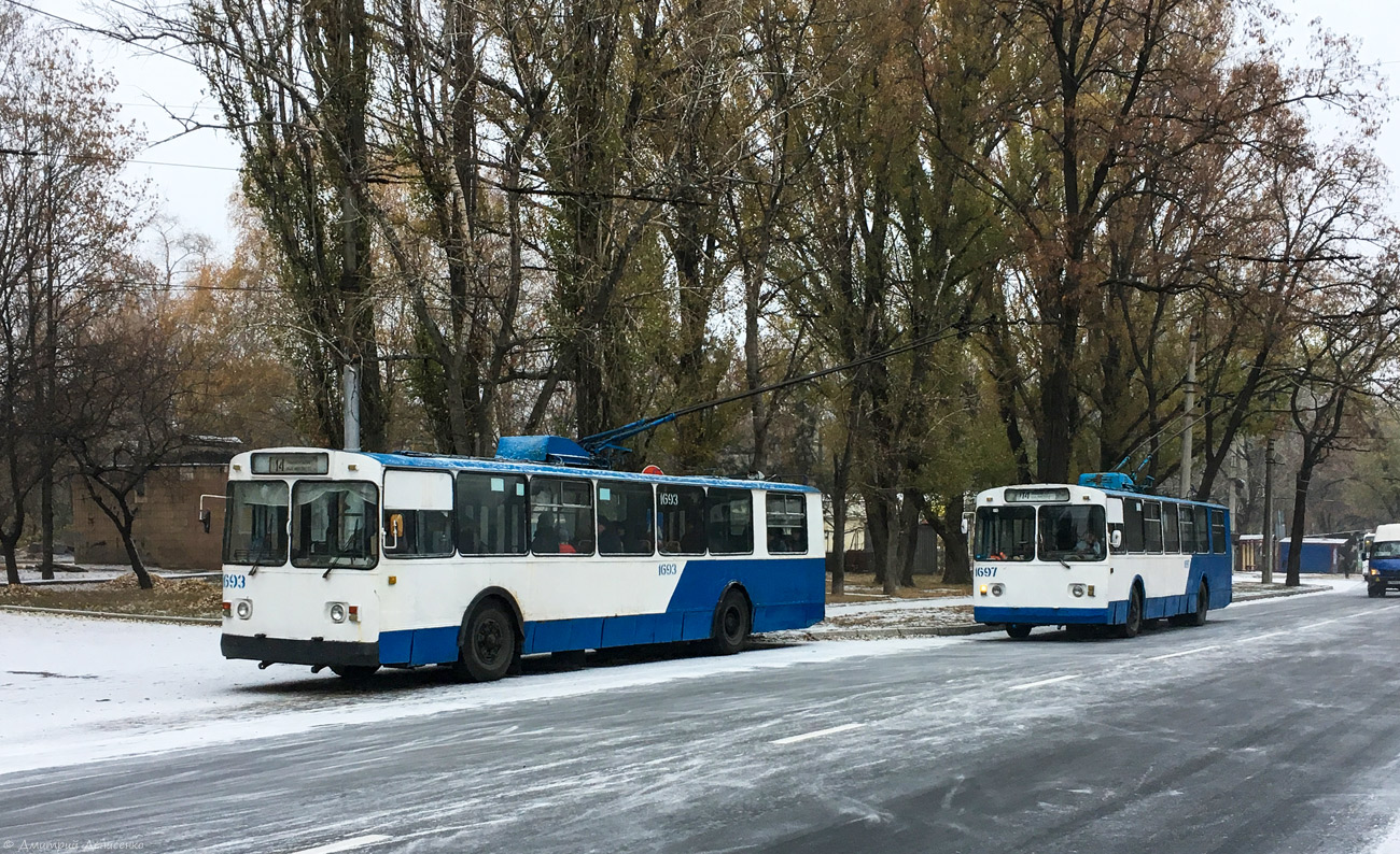Донецк, ЗиУ-682В [В00] № 1693; Донецк, ЗиУ-682В [В00] № 1697
