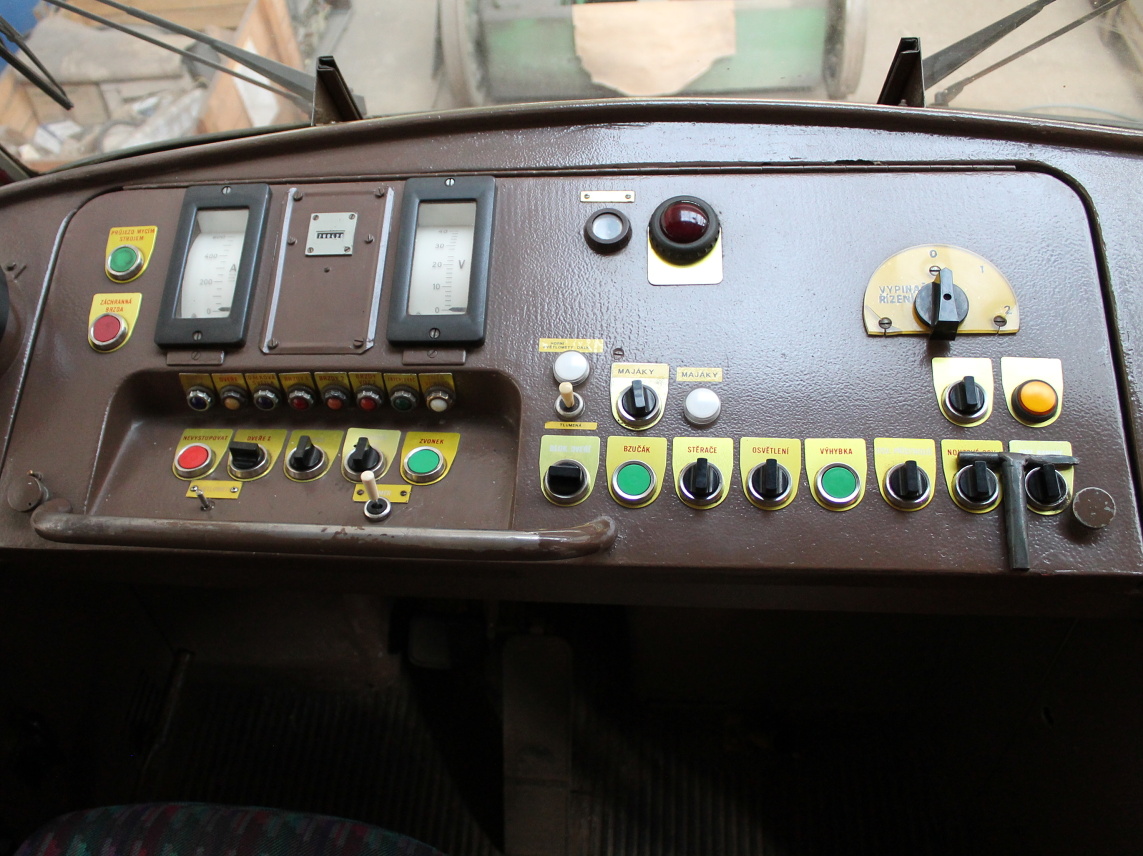 Мост ― Литвинов, Tatra T3SUCS № 252