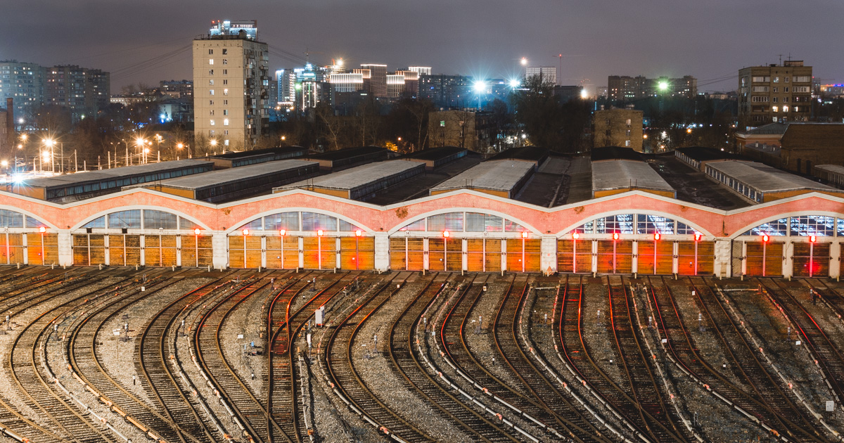 Москва — Метрополитен — [5] Кольцевая линия