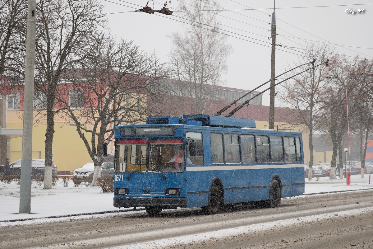 Гомель, БКМ 201А7 № 1671