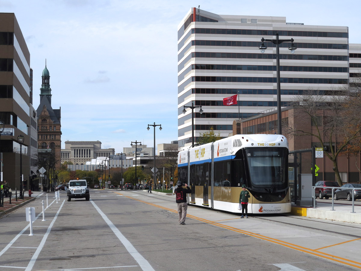 Milwaukee, Brookville Liberty № 05; Milwaukee — Tramway Starter Segment Opening 02.11.2018