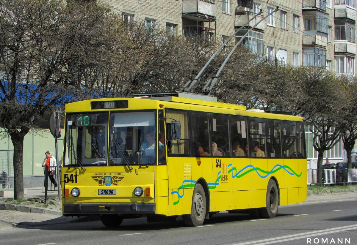 Львов, Škoda 14Tr89/6 № 541
