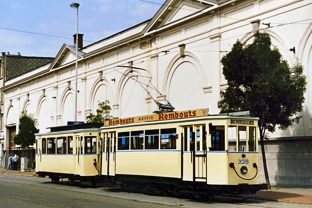 Антверпен, Трёхосный моторный вагон № 328