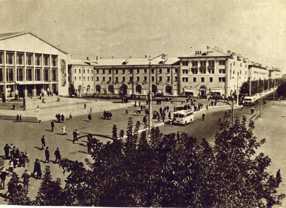 Омск — Закрытые трамвайные линии; Омск — Исторические фотографии; Омск — Троллейбусные линии — Правый Берег Иртыша