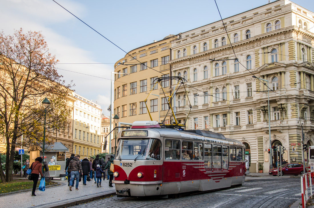 Prague, Tatra T3R.PLF Br. 8252