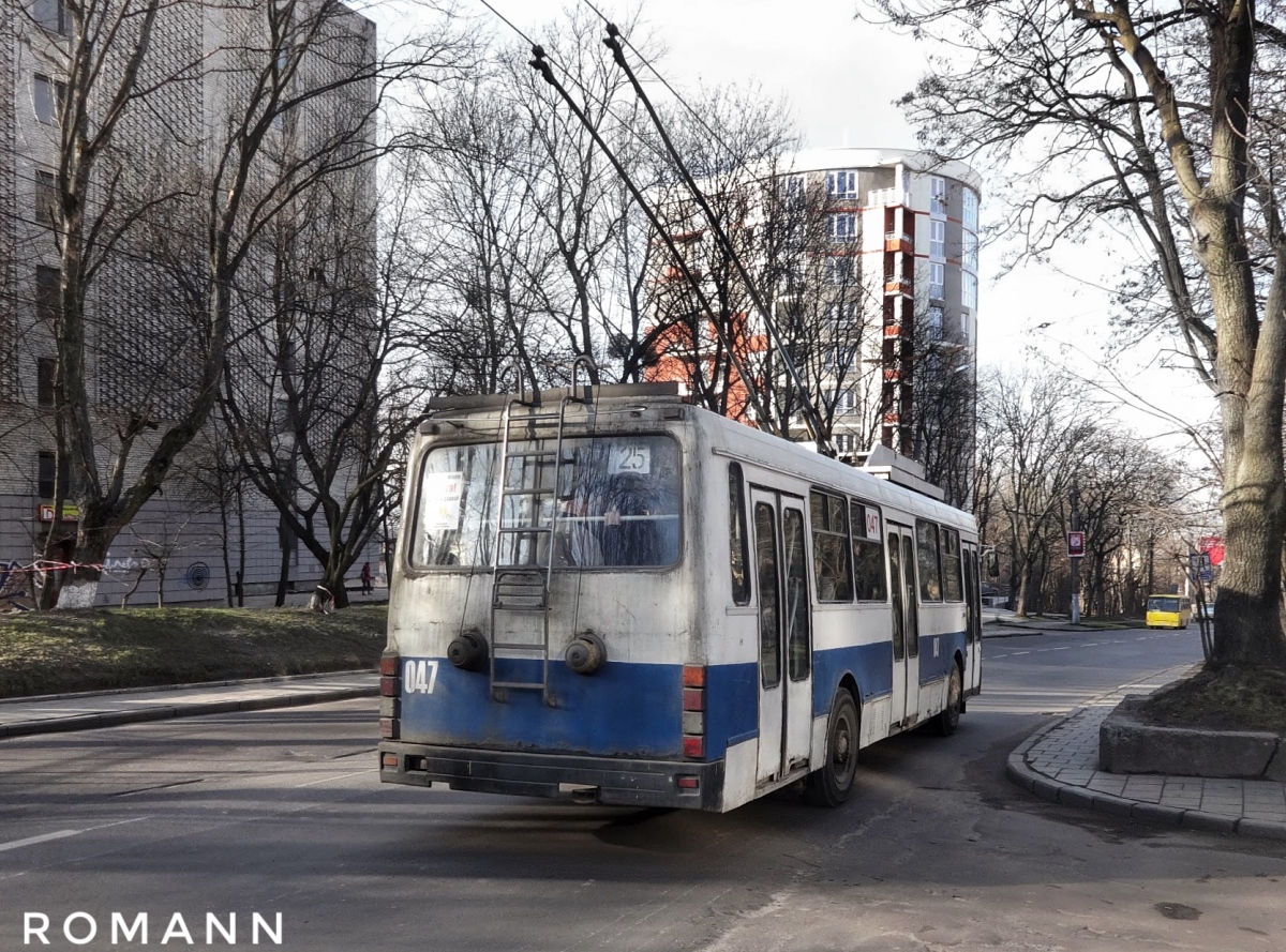 Львов, ЛАЗ-52522 № 047