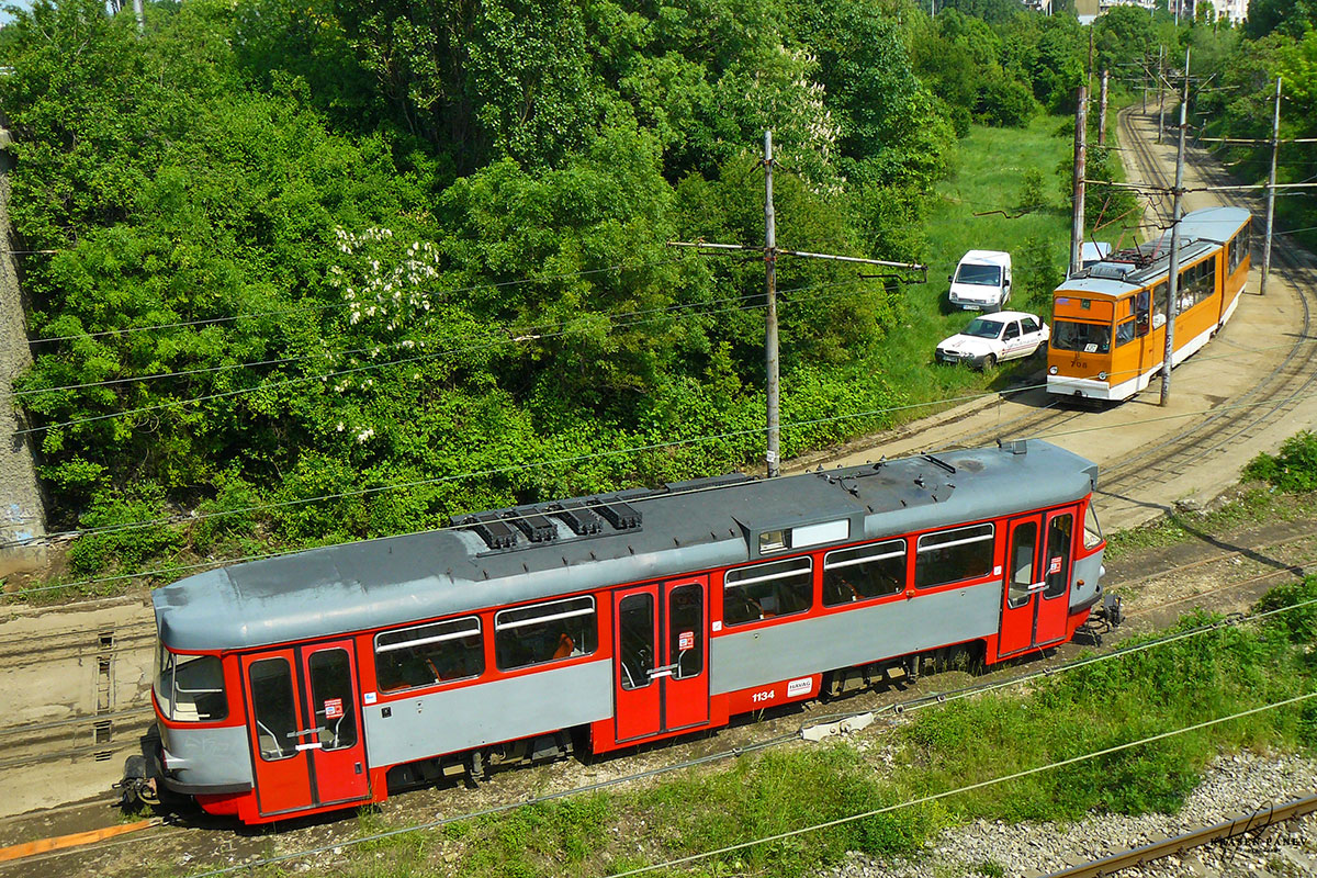 София, Tatra T4DC № 1134; София, Т6М-700 № 708; София — Доставка и разтоварване на T4D-C от Хале — юли 2011 г.
