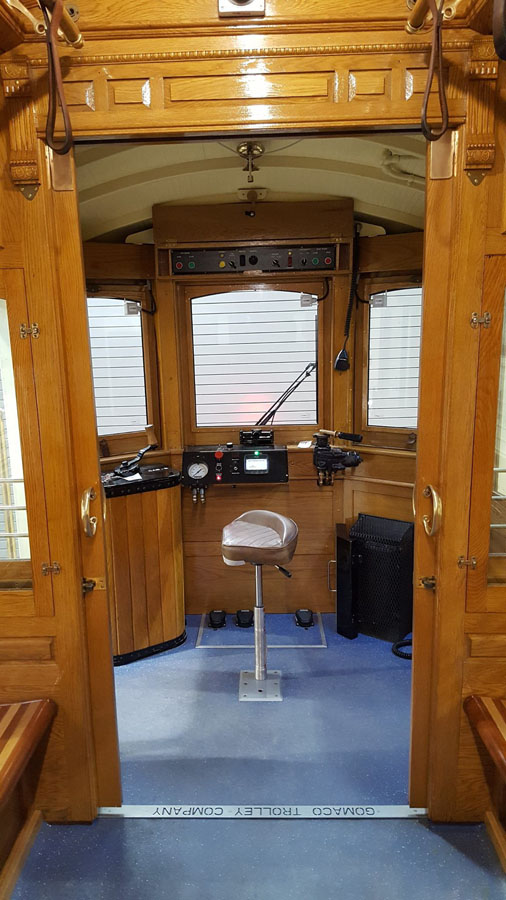 Сент-Луис, Gomaco Replica № 001; Сент-Луис — The Loop Trolley — поставка вагонов