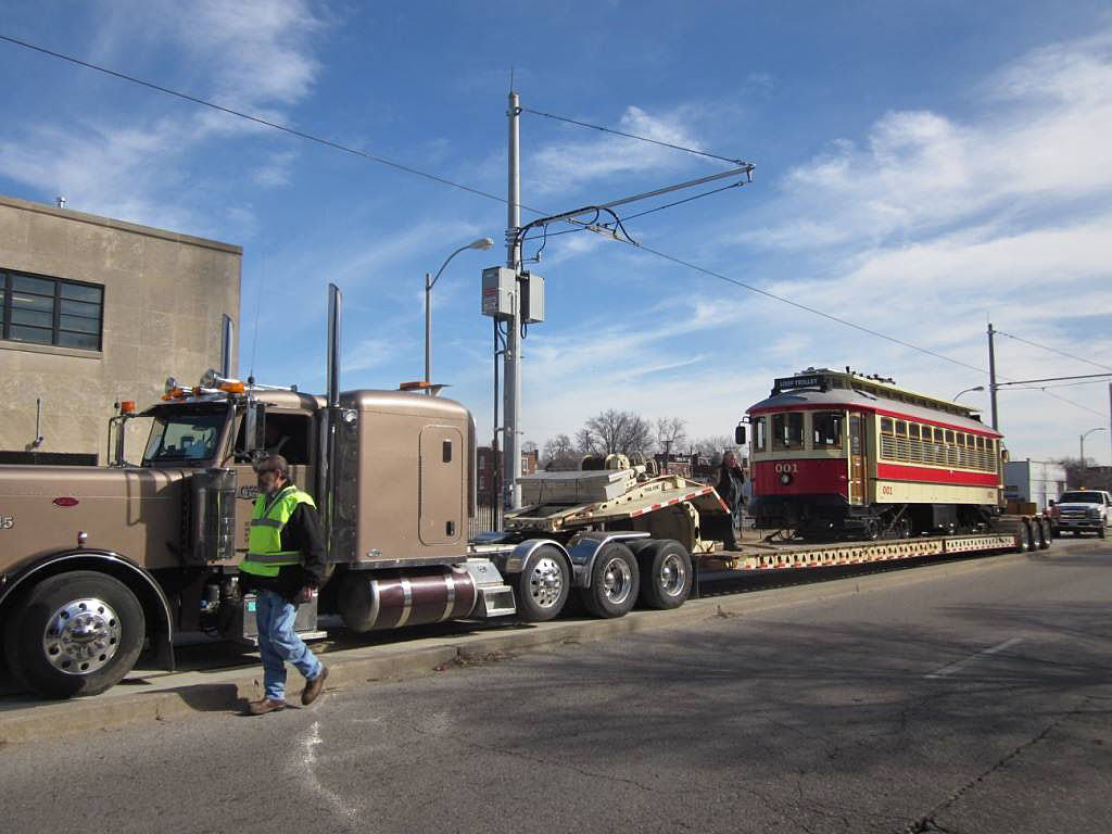 Сент-Луис, Gomaco Replica № 001; Сент-Луис — The Loop Trolley — поставка вагонов