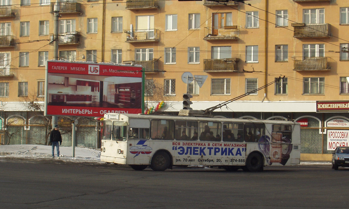 Омск, ЗиУ-682В10 № 328