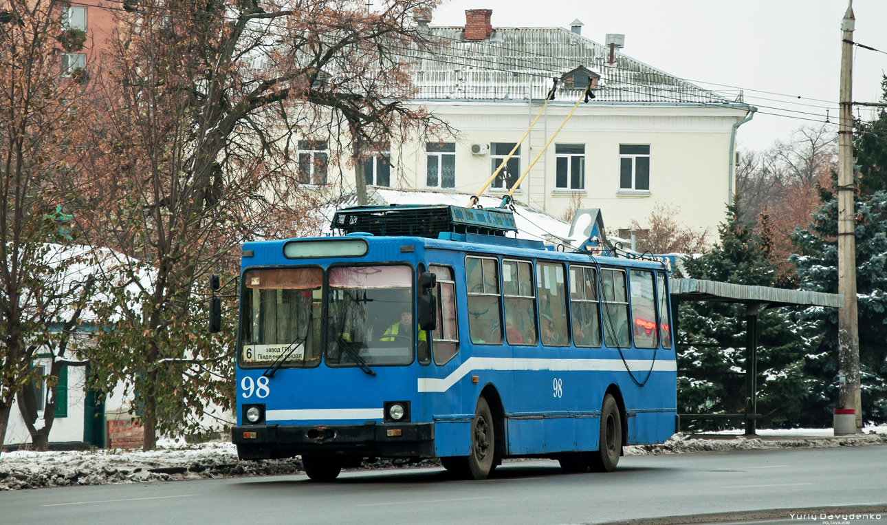 Полтава, ЮМЗ Т2 № 98