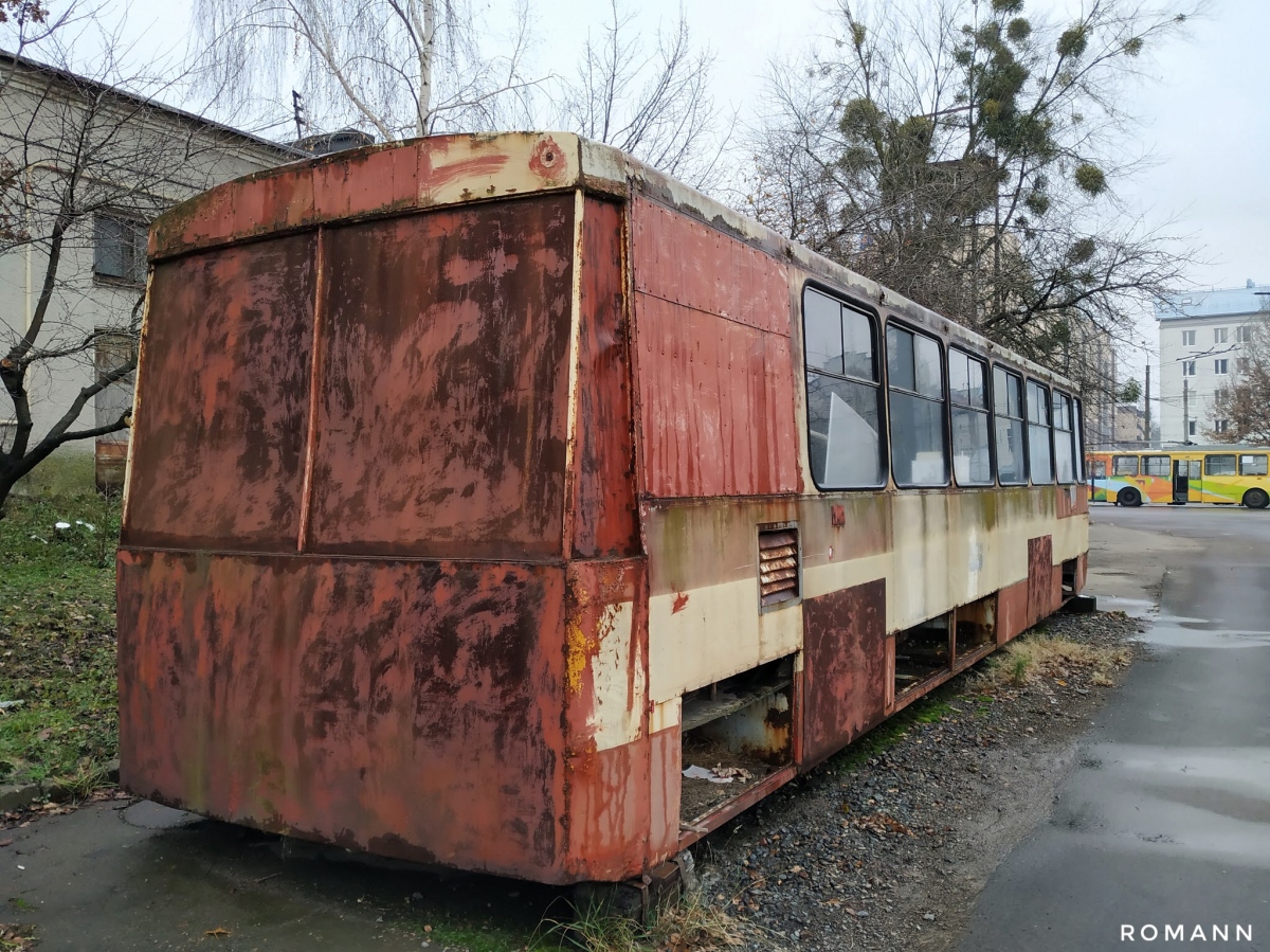 Львов, Škoda 14Tr02/6 № 523; Львов — Бытовки