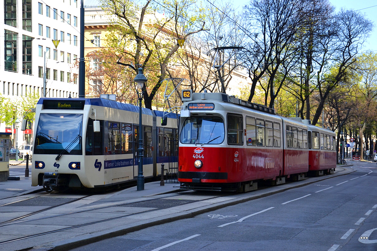 Wien, Bombardier 400 # 414; Wien, SGP Type E2 # 4044 Wien, Bombardier 400 # 414; Wien, SGP Type E2 # 4044
