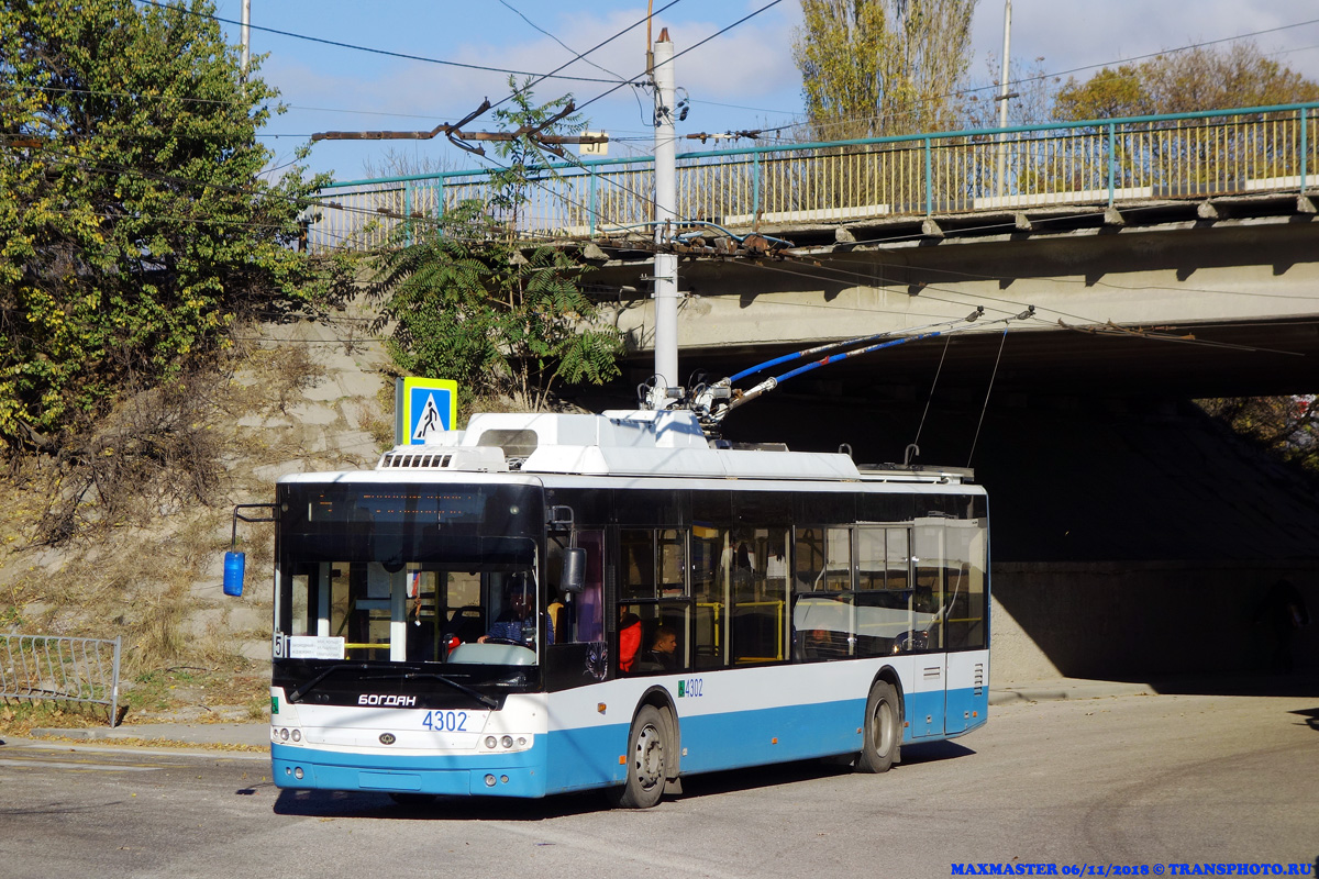 Крымский троллейбус, Богдан Т70110 № 4302