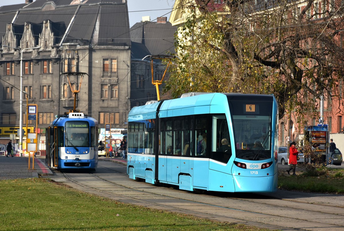 Острава, Stadler Tango NF2 № 1713