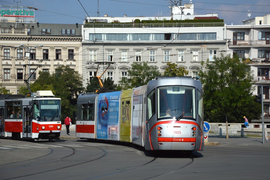 Брно, Škoda 13T Elektra № 1925