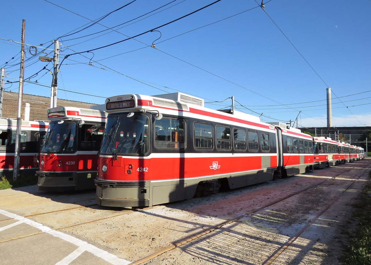 Торонто, UTDC ALRV № 4242; Торонто — Russell (Connaught) Carhouse