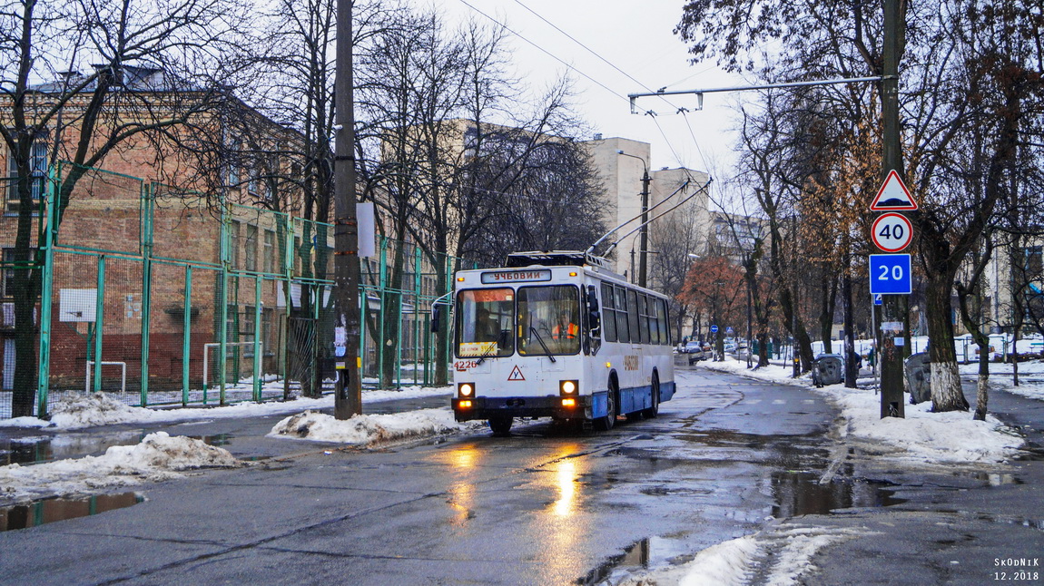 Киев, ЮМЗ Т2 № 4226
