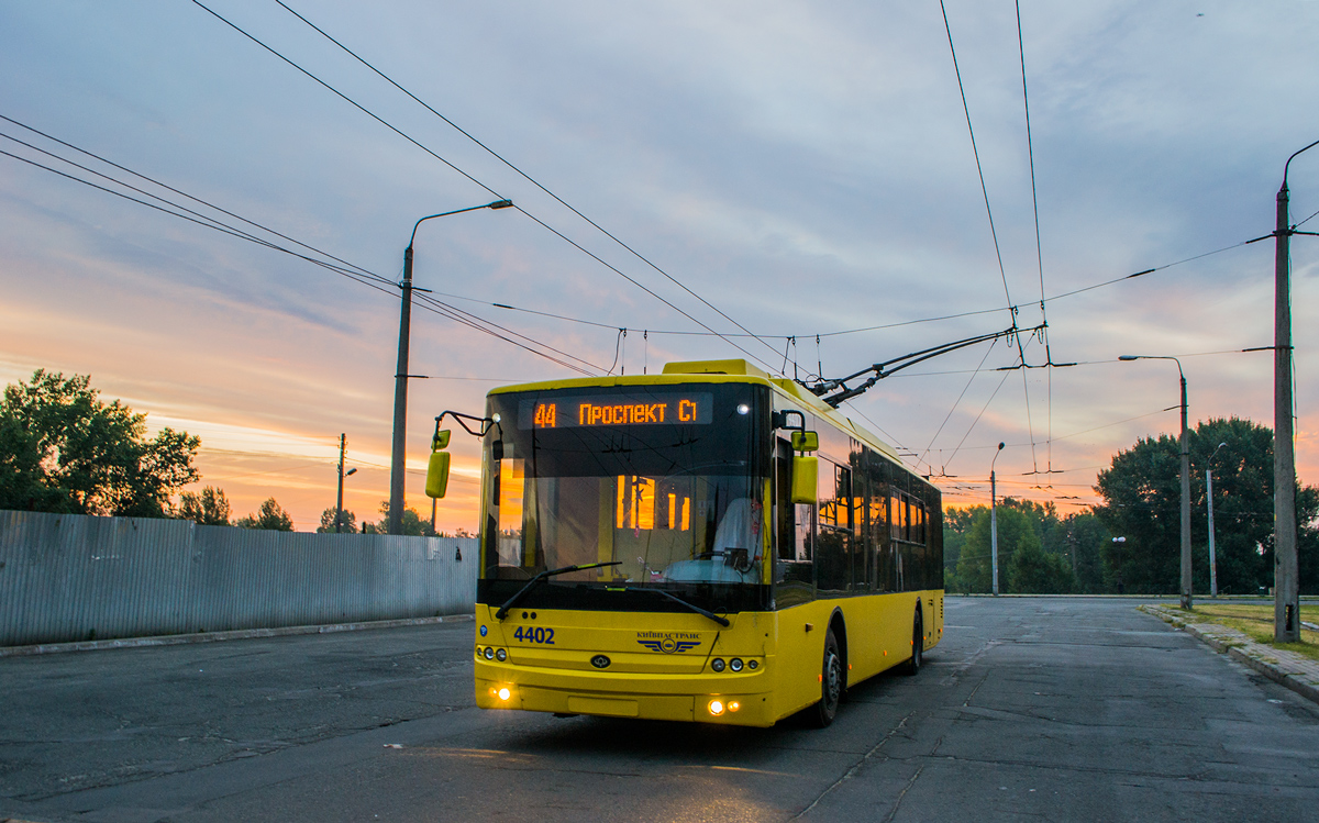 Киев, Богдан Т70110 № 4402