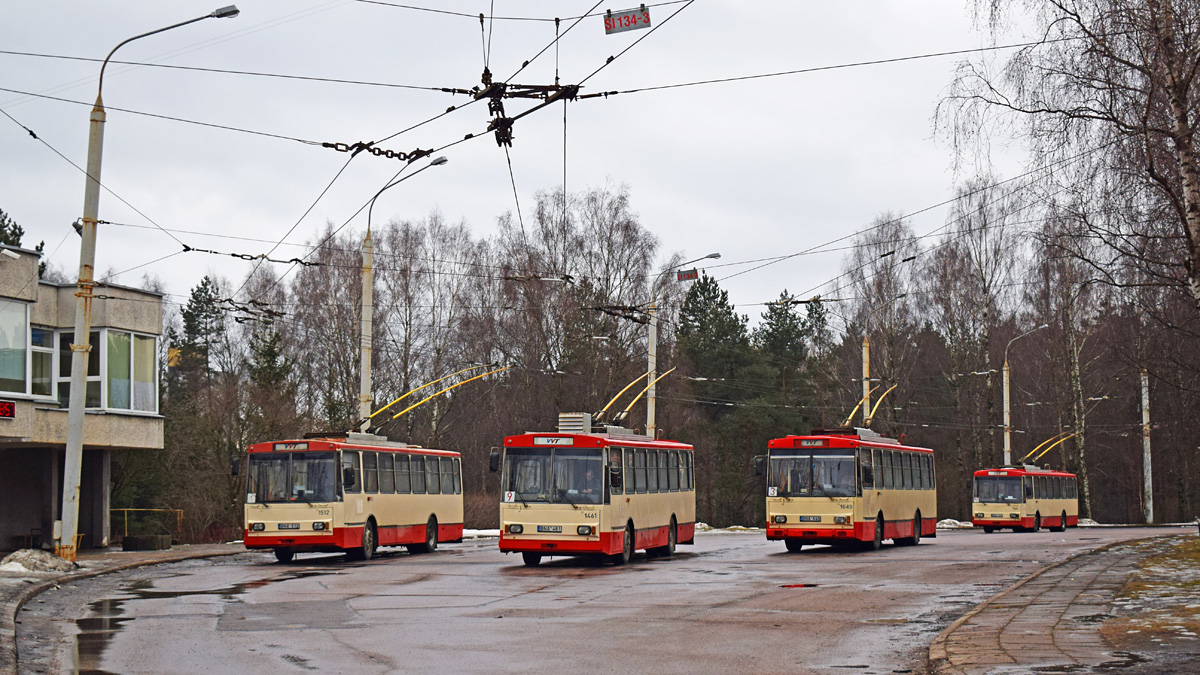 Vilnius — Loops and lines