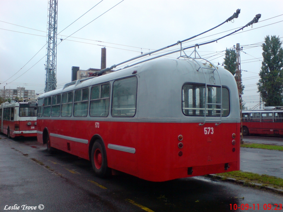 Будапешт, ЗиУ-5Д № 573; Будапешт — Троллейбусный парк Будапешт, ЗиУ-5Д № 573; Будапешт — Троллейбусный парк