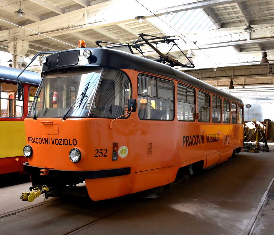 Мост ― Литвинов, Tatra T3SUCS № 252