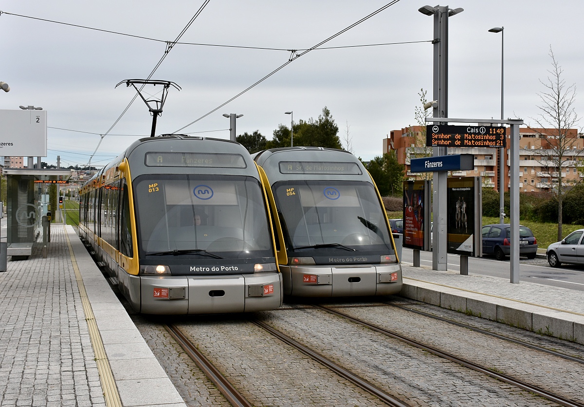 Порту, Bombardier Eurotram (Flexity Outlook) № MP013; Порту, Bombardier Eurotram (Flexity Outlook) № MP054