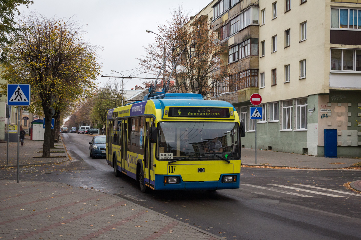 Брест, БКМ 32102 № 107