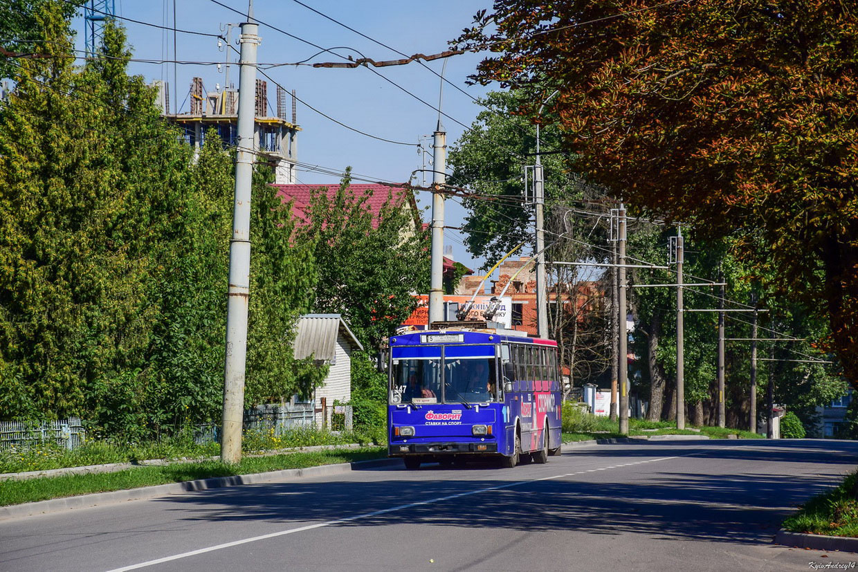Тернополь, Škoda 14Tr11/6 № 147