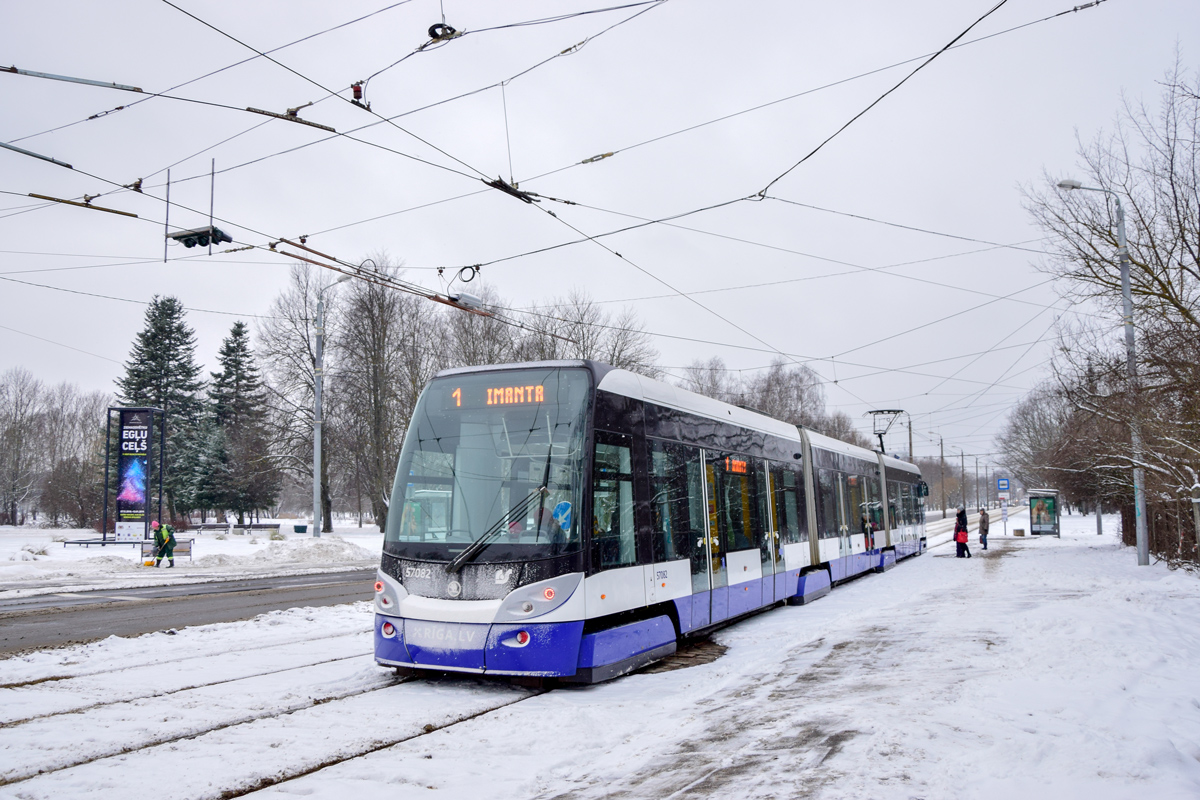 Рига, Škoda 15T ForCity Alfa Riga № 57082