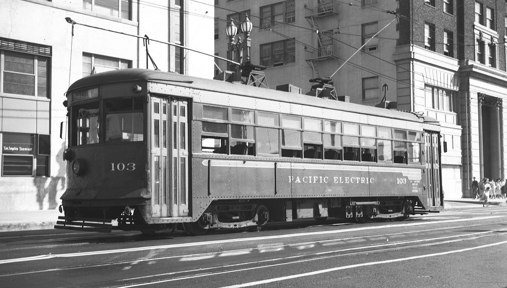 Лос-Анджелес, Четырёхосный моторный St. Louis № 103