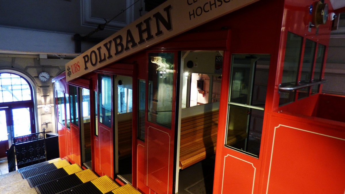 Zurich, Doppelmayr/CWA # 2; Zurich — Polybahn Zurich, Doppelmayr/CWA # 2; Zurich — Polybahn