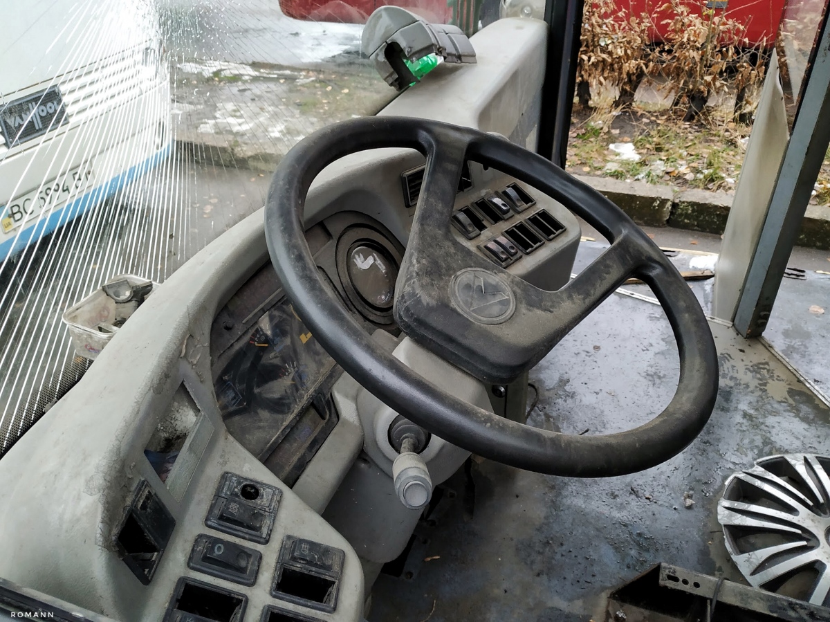 Lvovas, LAZ E183D1 nr. 105