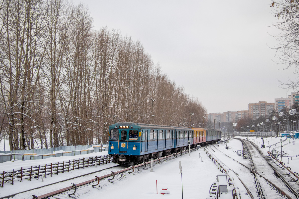 Москва, Еж3 № 5824