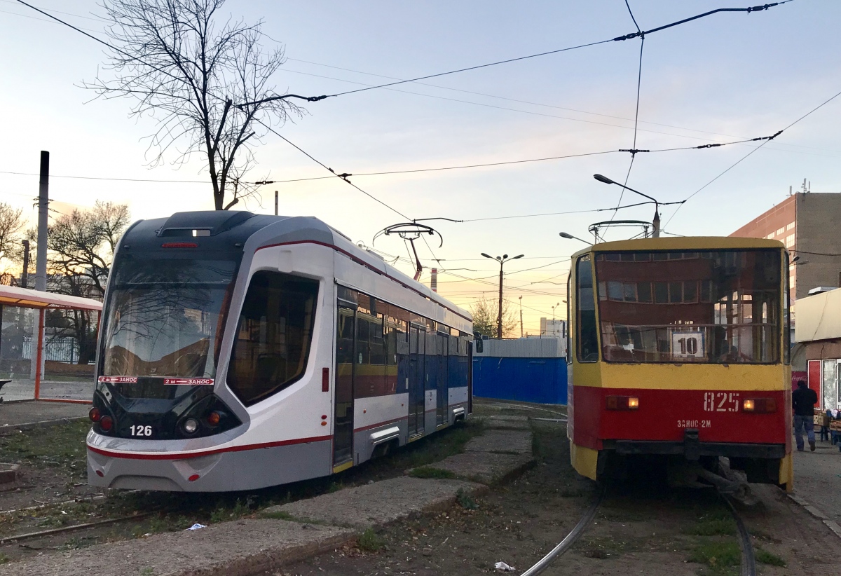 Rostov-na-Donu, Tatra T6B5SU č. 825; Rostov-na-Donu, 71-911E “City Star” č. 126 Rostov-na-Donu, Tatra T6B5SU č. 825; Rostov-na-Donu, 71-911E “City Star” č. 126