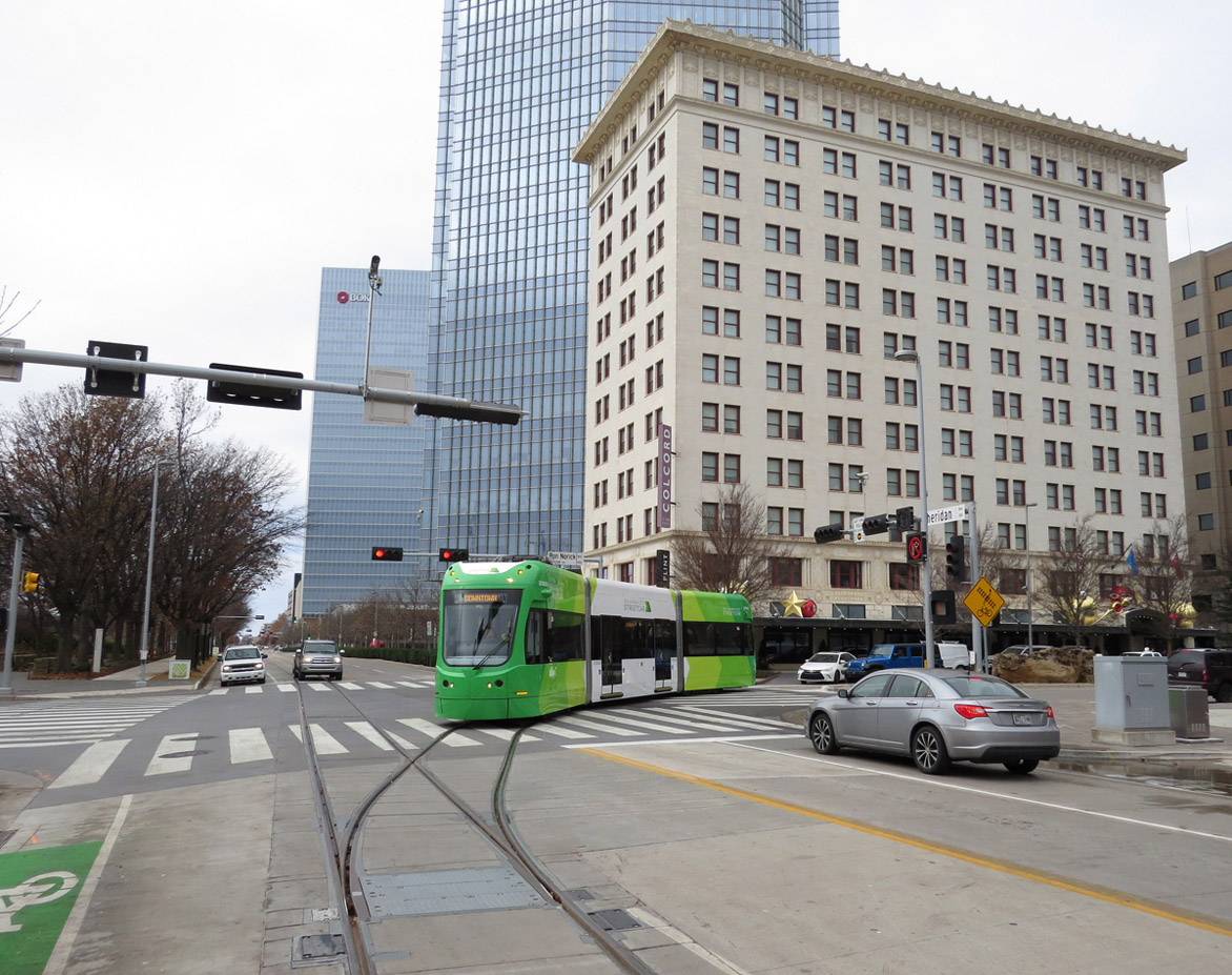 Оклахома-Сити, Brookville Liberty № 201806; Оклахома-Сити — Линии и инфраструктура