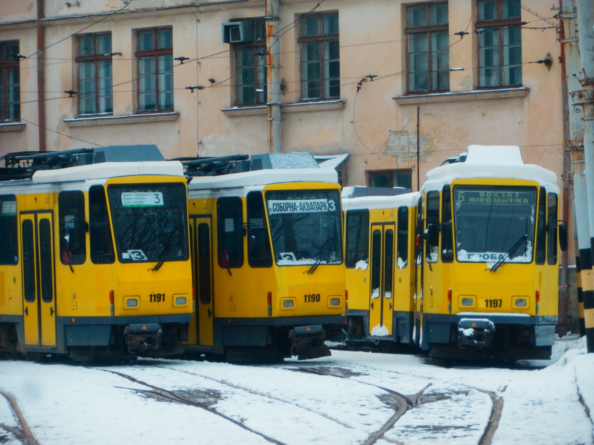 ლვოვი, Tatra KT4DM № 1191; ლვოვი, Tatra KT4DM № 1190; ლვოვი, Tatra KT4DM № 1197