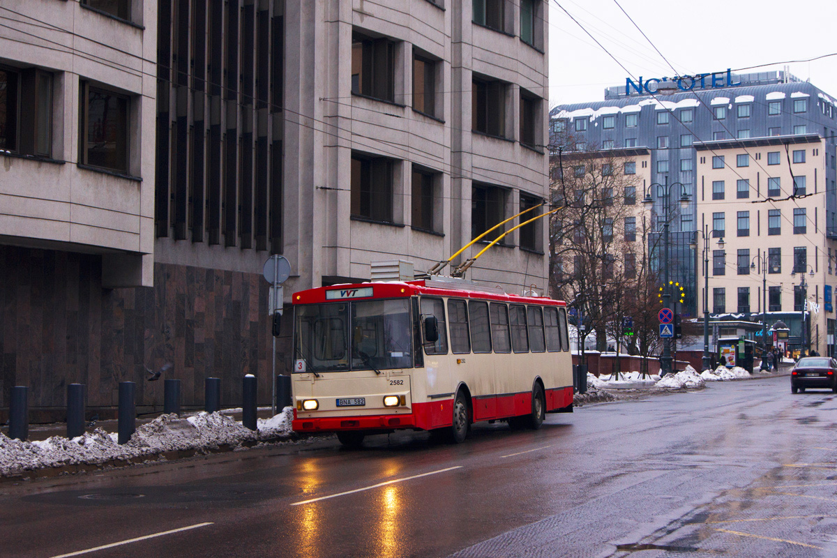 Vilnius, Škoda 14Tr07 — 2582