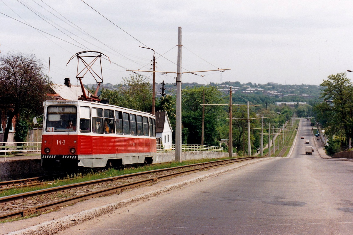 Konstantinivka, 71-605 (KTM-5M3) Br. 144; Konstantinivka — Photos by Alex Krakowsky — 18.05.1998